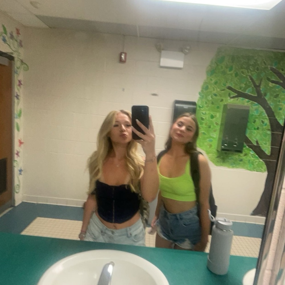 Meet your Posher, Madison